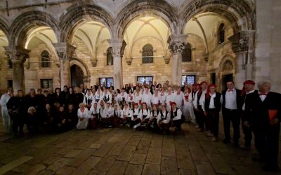 Koncert tri zbora pred Kneževim dvorom